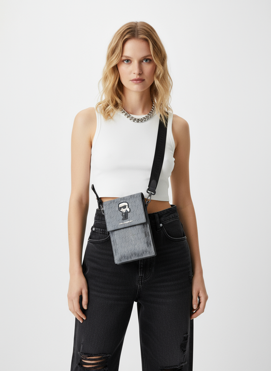 Wallet Karl Lagerfeld Monograma Plata – Elegancia Moderna