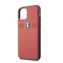 Cargar imagen en el visor de la galería, Case/Funda Ferrari de Piel Perforada Color Rojo iPhone 11 Pro
