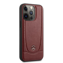 Cargar imagen en el visor de la galería, Case/Funda Mercedes Benz de Piel con Costura U Color Rojo iPhone 13 Pro Max